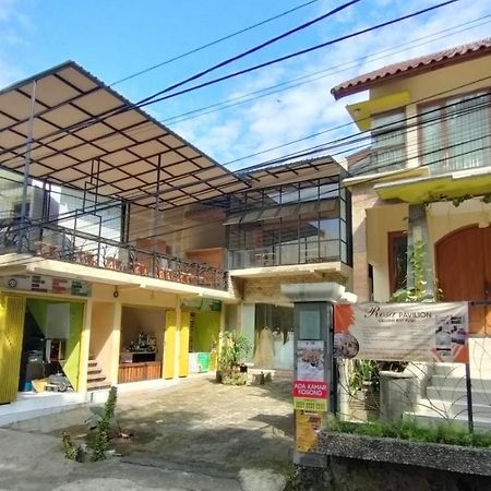 Rosa Pavilion Syariah RedPartner Malang Esterno foto